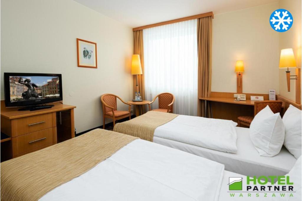 Hotel Partner Варшава Екстериор снимка