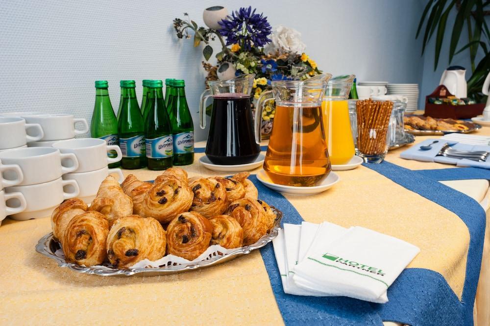 Hotel Partner Варшава Екстериор снимка